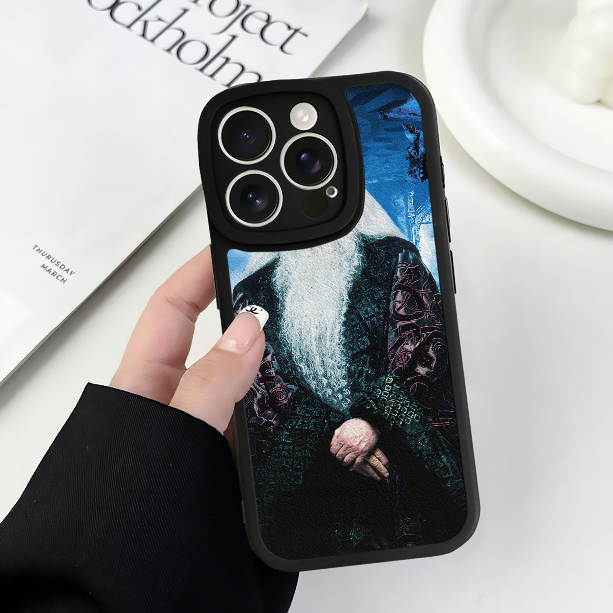 （画像用） Harry Potter ハリー・ポッターシリーズ 【iPhone 16シリーズ対応】シリコンスマホケース（レザー調） 材質：シリコン